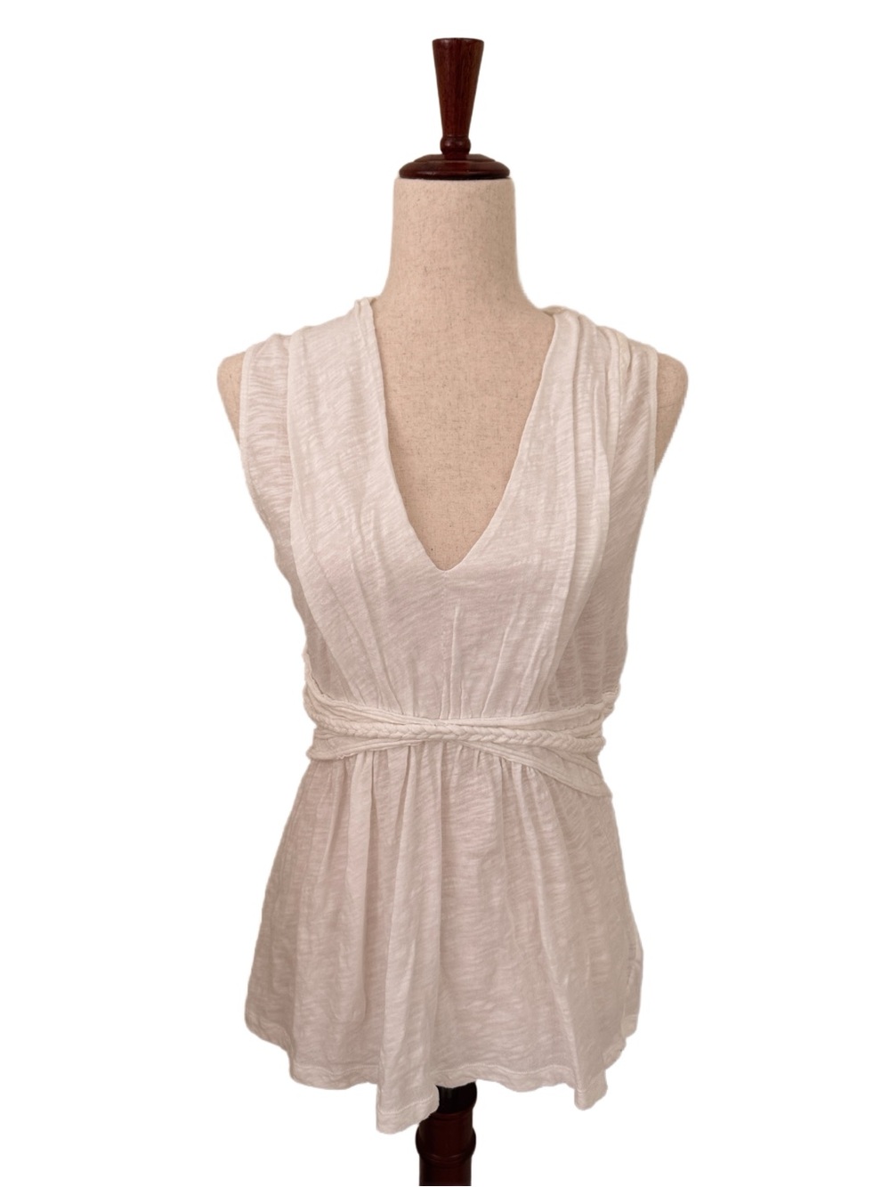 Anthropologie ⭐️ Like New Deletta White V-Neck Top Size Medium